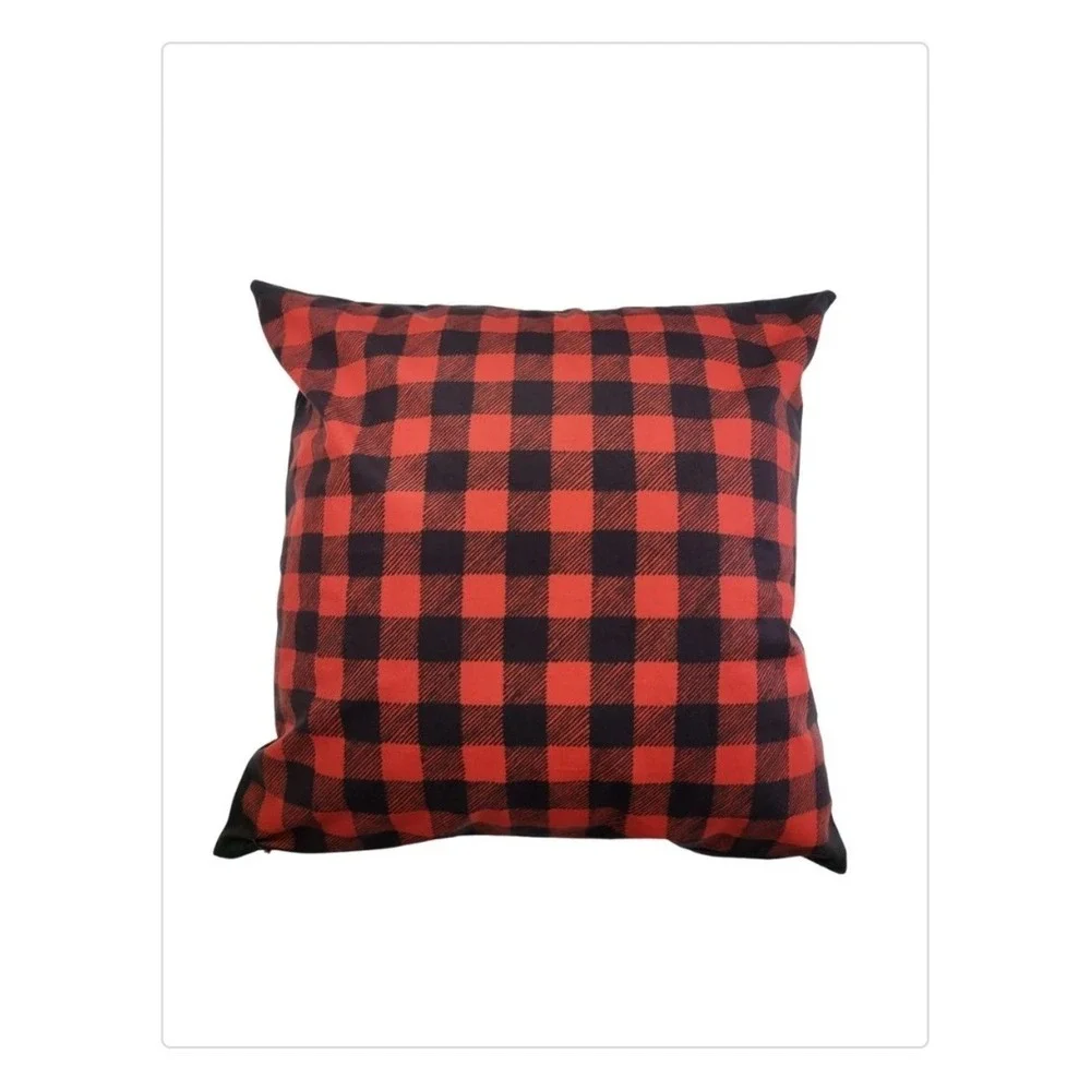 NWT 18 x 18 Accent Pillow Country Christmas All Roads Lead Home VIRAH BELLA